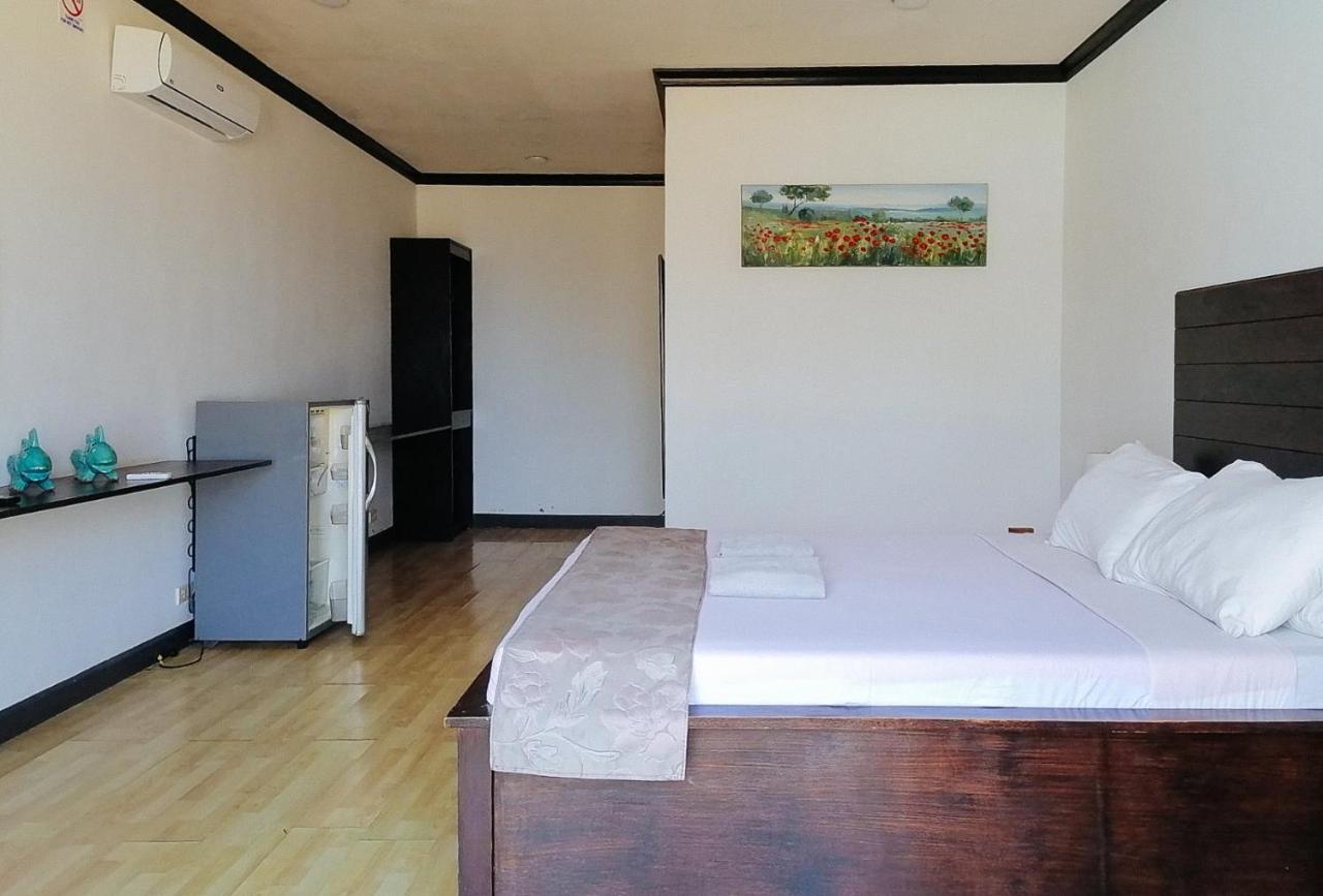 Reddoorz Cebu Club Fort Med Inc Boljoon Eksteriør billede